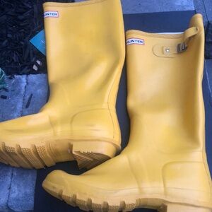 Hunter yellow tall rain boots